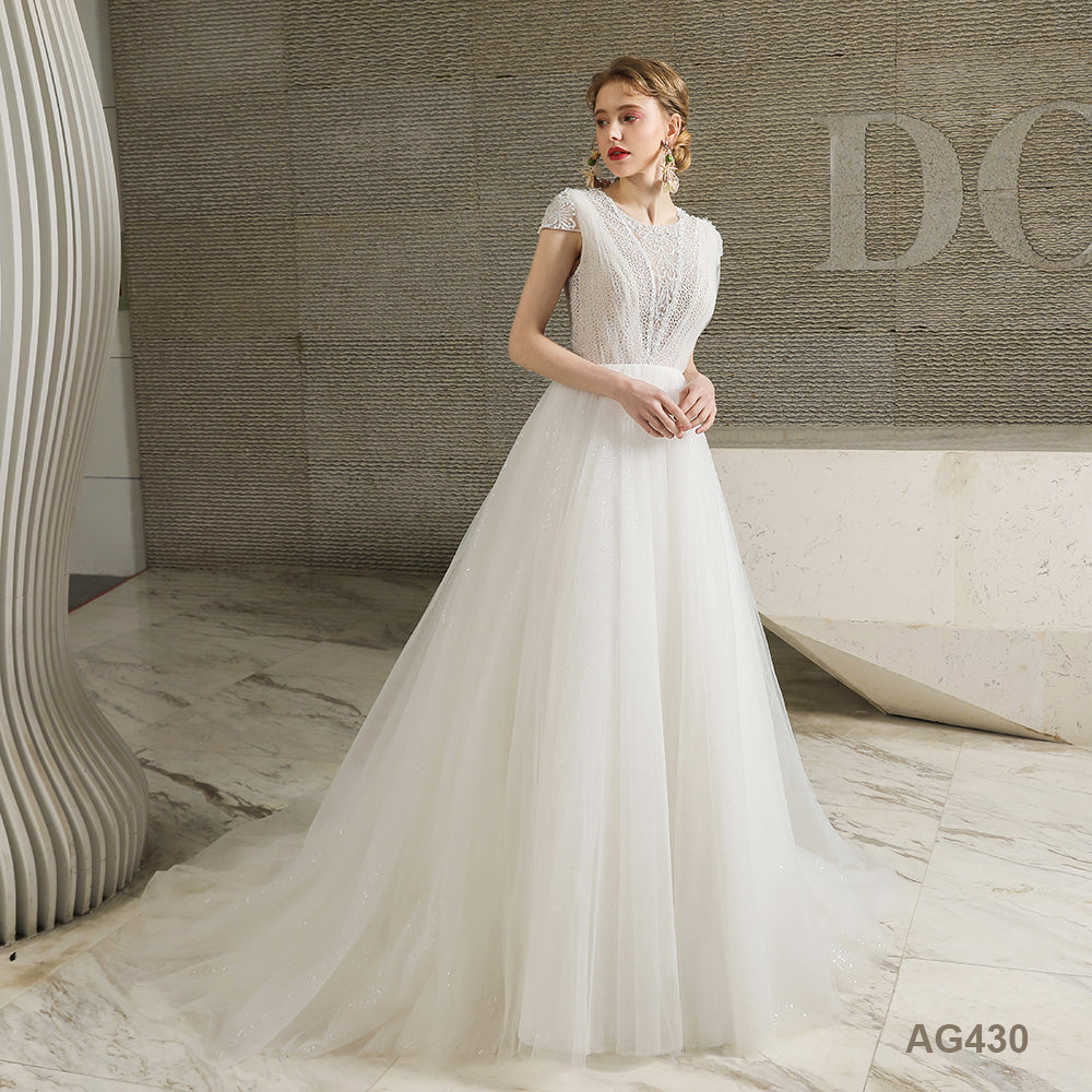Modern Sweetheart Neck Sleeveless Cathedral Train Bow White Layered Ball Gown Wedding Dresses for Bride