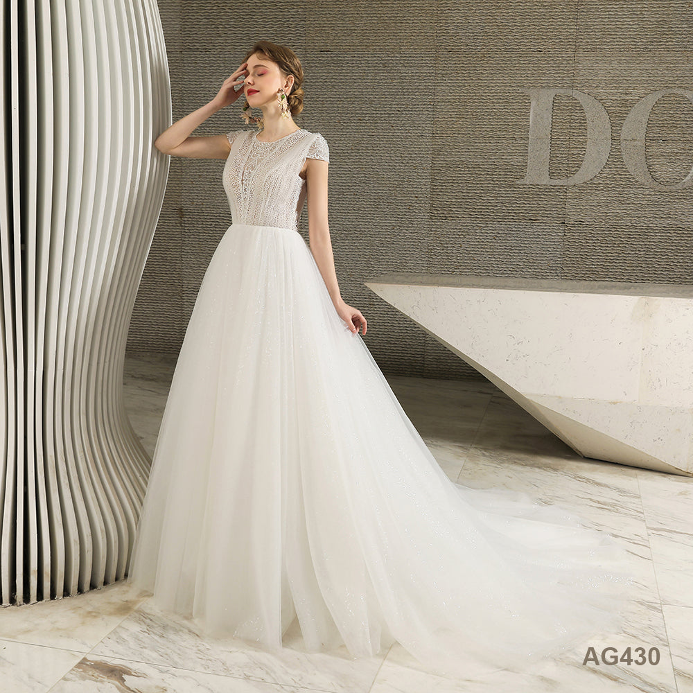 Modern Sweetheart Neck Sleeveless Cathedral Train Bow White Layered Ball Gown Wedding Dresses for Bride