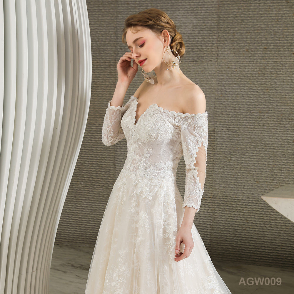 Seductive Lace Wedding Dress New Arrival Off-the-Shoulder Long-Sleeved Train Wedding Gown