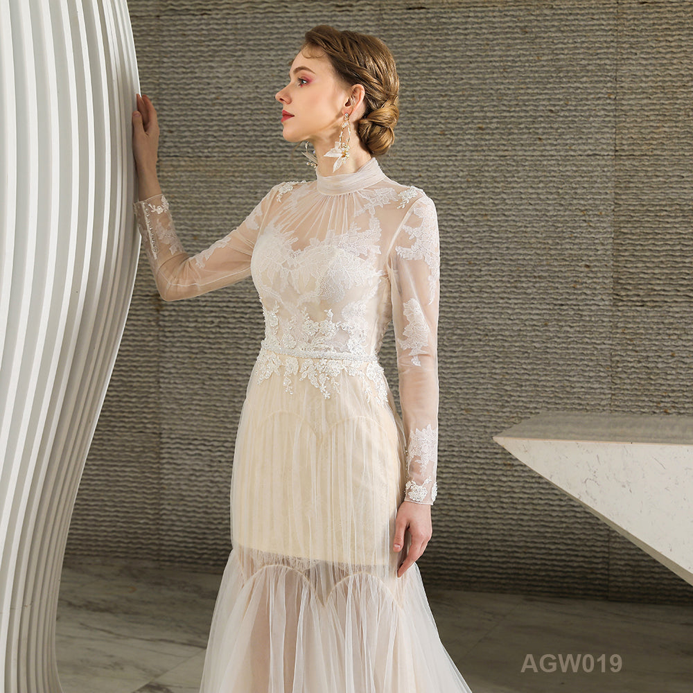 White Color Bridal Maids High Ivory Mermaid Lace Mock Neck Wedding Dress
