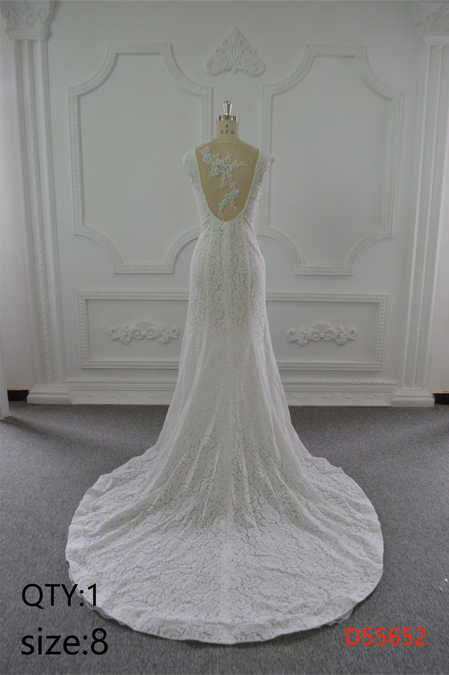 Elegant Mermaid Wedding Dress Off-Shoulder Fitted Bridal Gown with Sparkle Sequins Lace Flower Decoration Floor-Length
