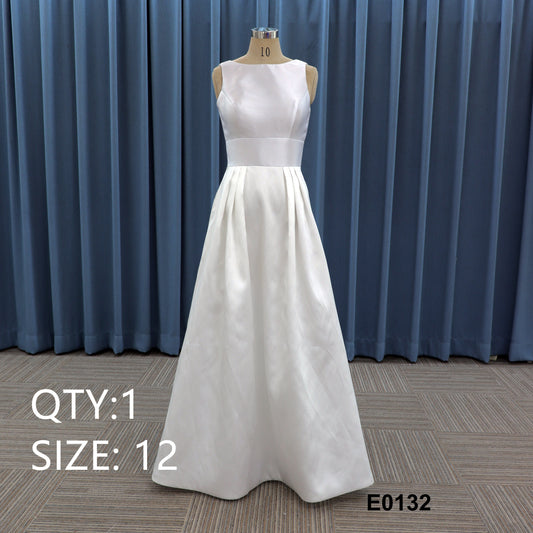 Custom-made white wedding gown Elegant evening gown Bridal gown A-line sleeveless satin wedding gown with hemline