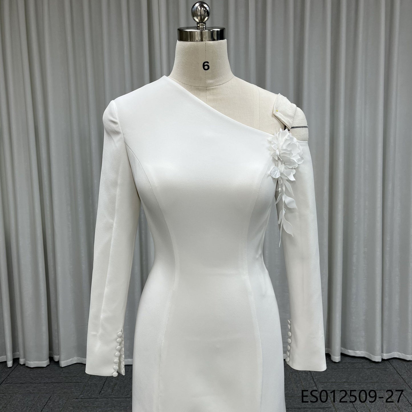 One Shoulder Long Sleeve Satin Mermaid Wedding Dress 3D Floral Appliques Bridal Gown With Sweep Train