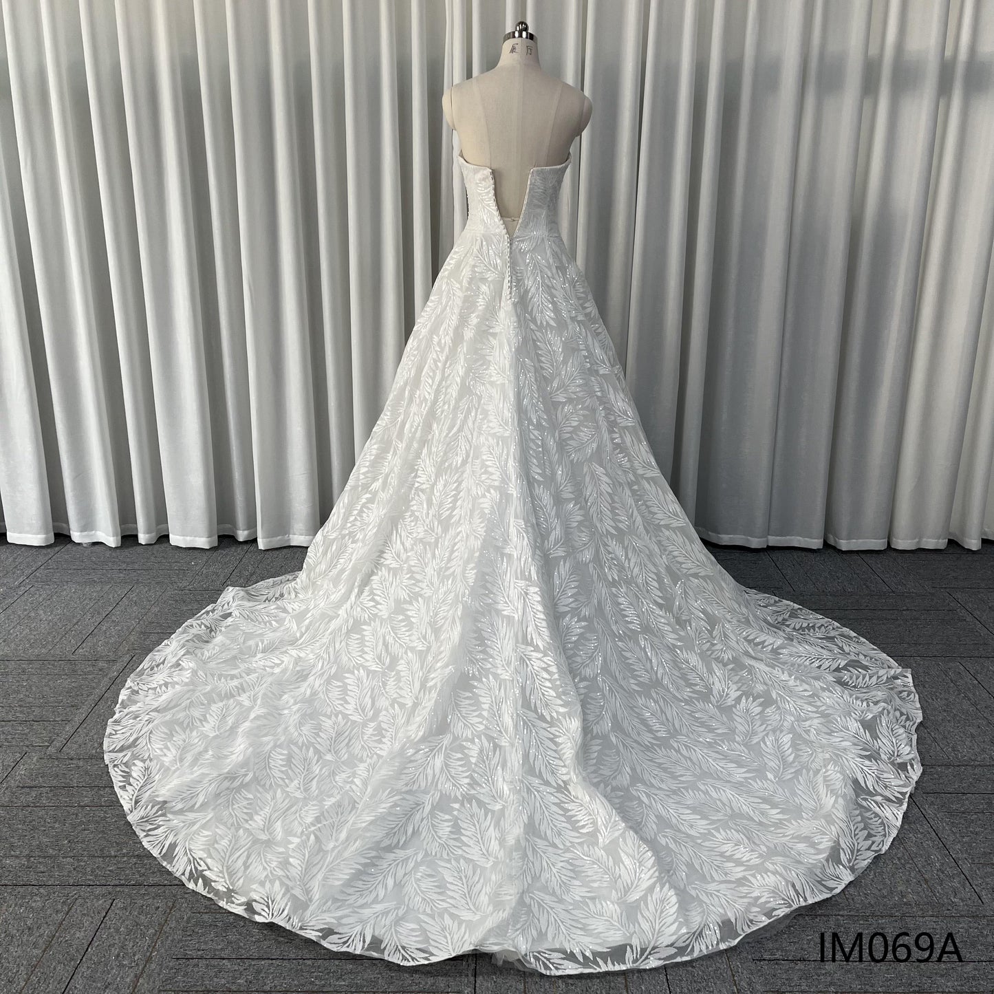 Vestido De Boda Nupcial Luxury Sweetheart Strapless Long Train Ball Gown Elegant Custom Plus Size Bridal Beaded Wedding Dress
