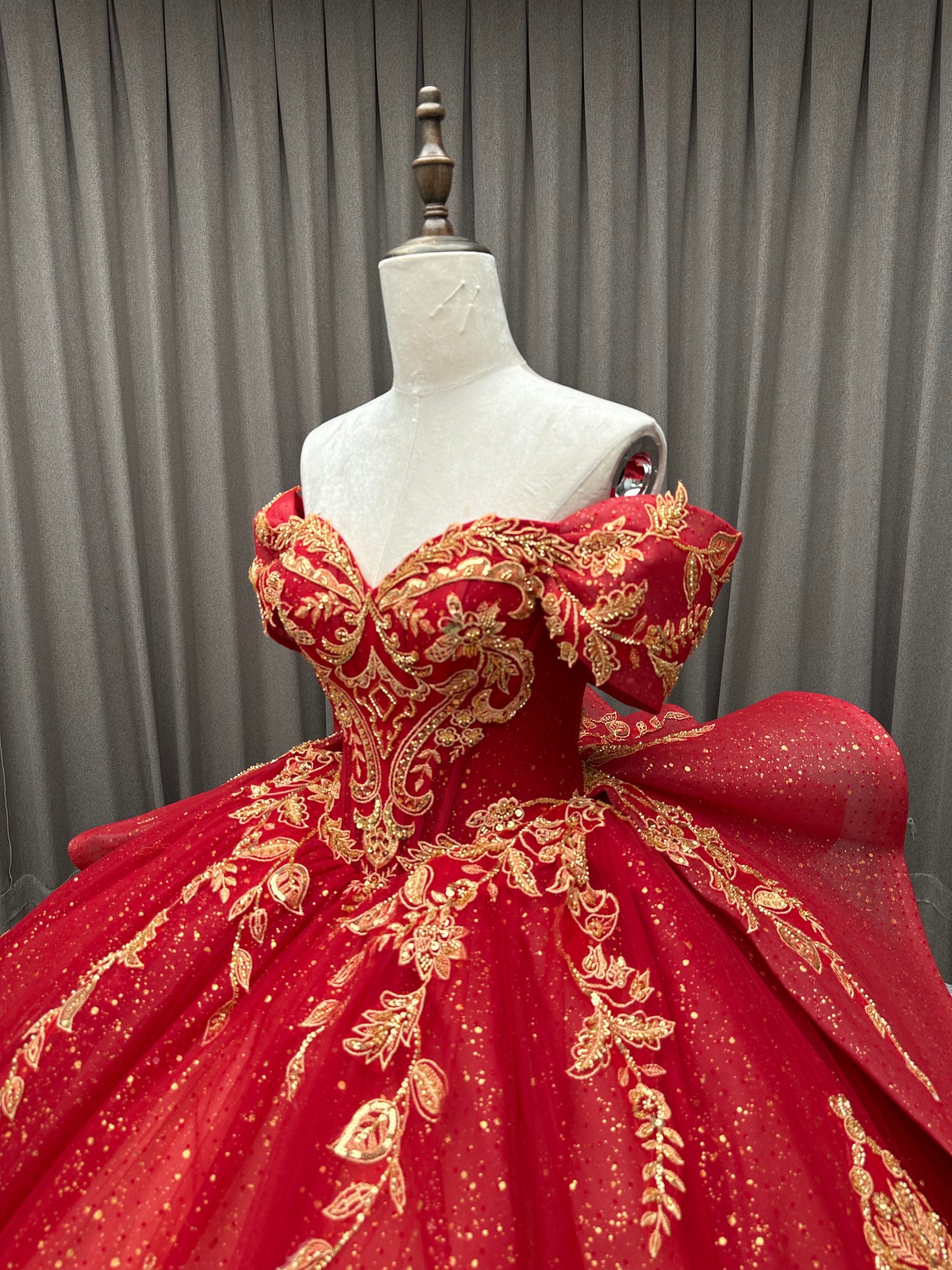 Hot Sweetheart Beaded Ball Gown Dress for Quinceanera Prom 3D Embroidered Patterns Lace Wedding Dress Vestido De Flowers Chiffon