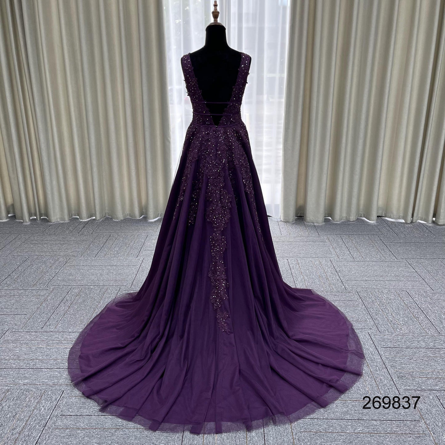 Classic Purple Quinceanera Dresses for Girl Bride Organza Ball Gown Sweetheart Elegant Wedding Dress