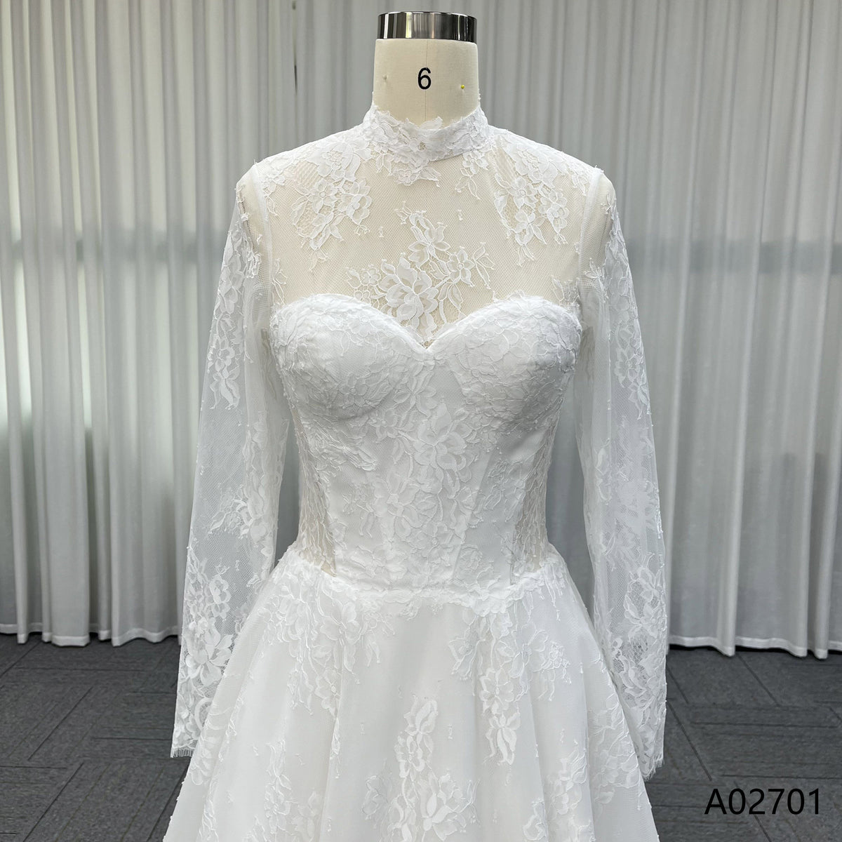 High Neck Lace Wedding Dress with Long Sleeves Sheer Tulle Ball Gown Bridal Gown with Chapel Train 2026