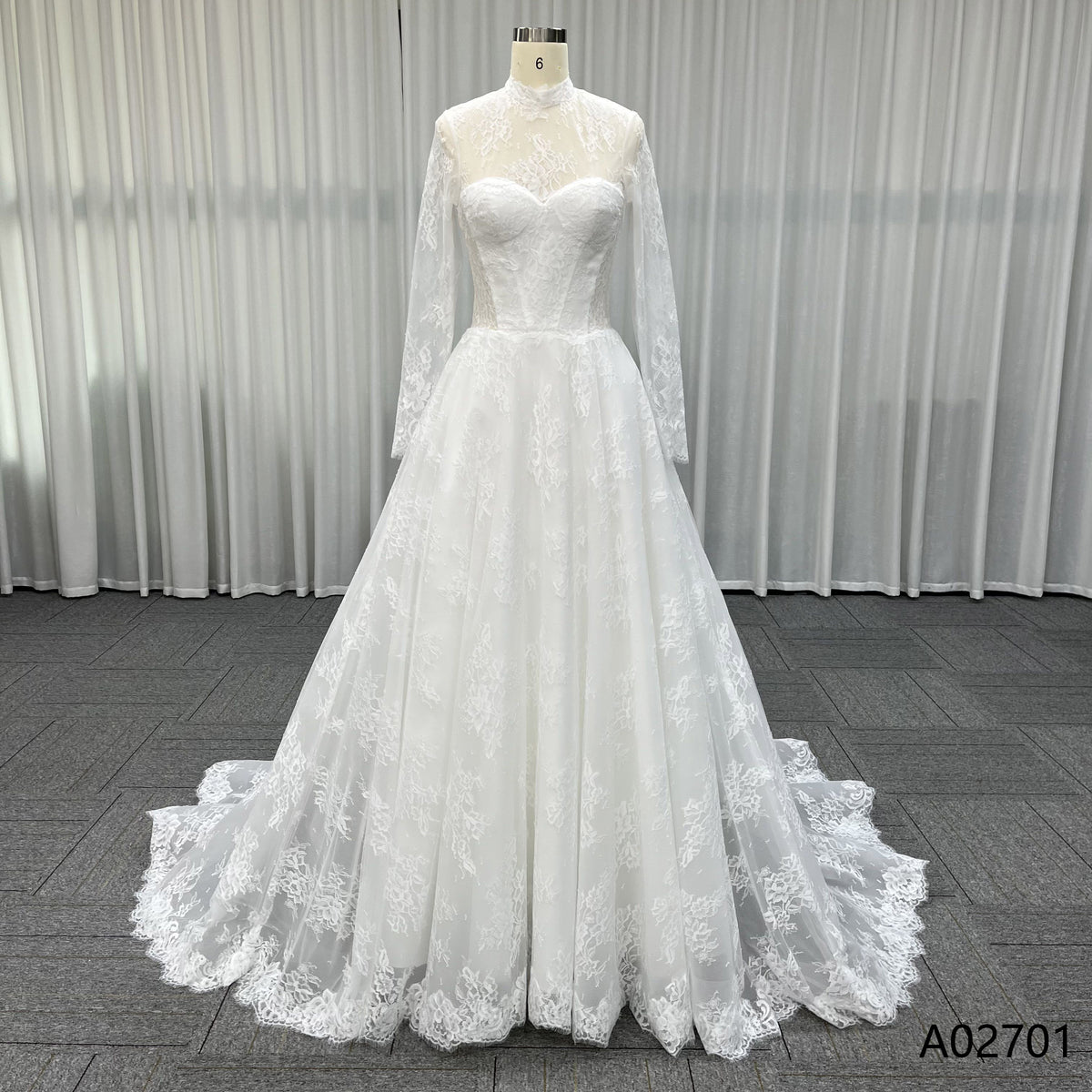 High Neck Lace Wedding Dress with Long Sleeves Sheer Tulle Ball Gown Bridal Gown with Chapel Train 2026