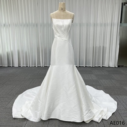 White Wholesale Luxury Mermaid Bridal Wedding Dress Soft Satin Chapel Train Sweetheart Neckline Floral Print for Women