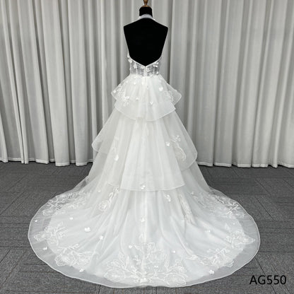 Bridal heavy laBridal heavy lace beaded modest Tiered wedding dress  factory price luxury gown for womence beaded modest Tiered wedding dress  factory price luxury gown for women