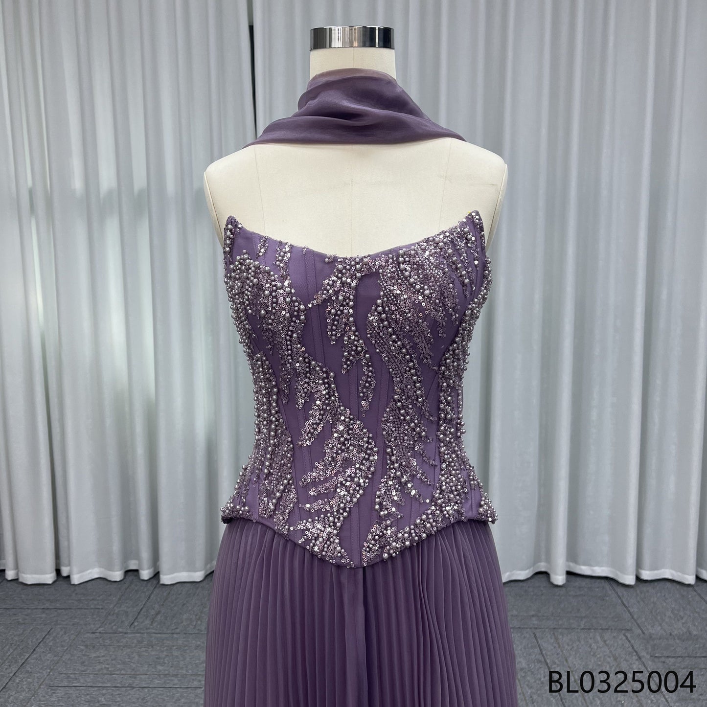 Purple Exquisite Floor-length Gown Paired with Matching Silk Scarf Pleated A-line Silhouette Beaded Waistband Party Evening Gown