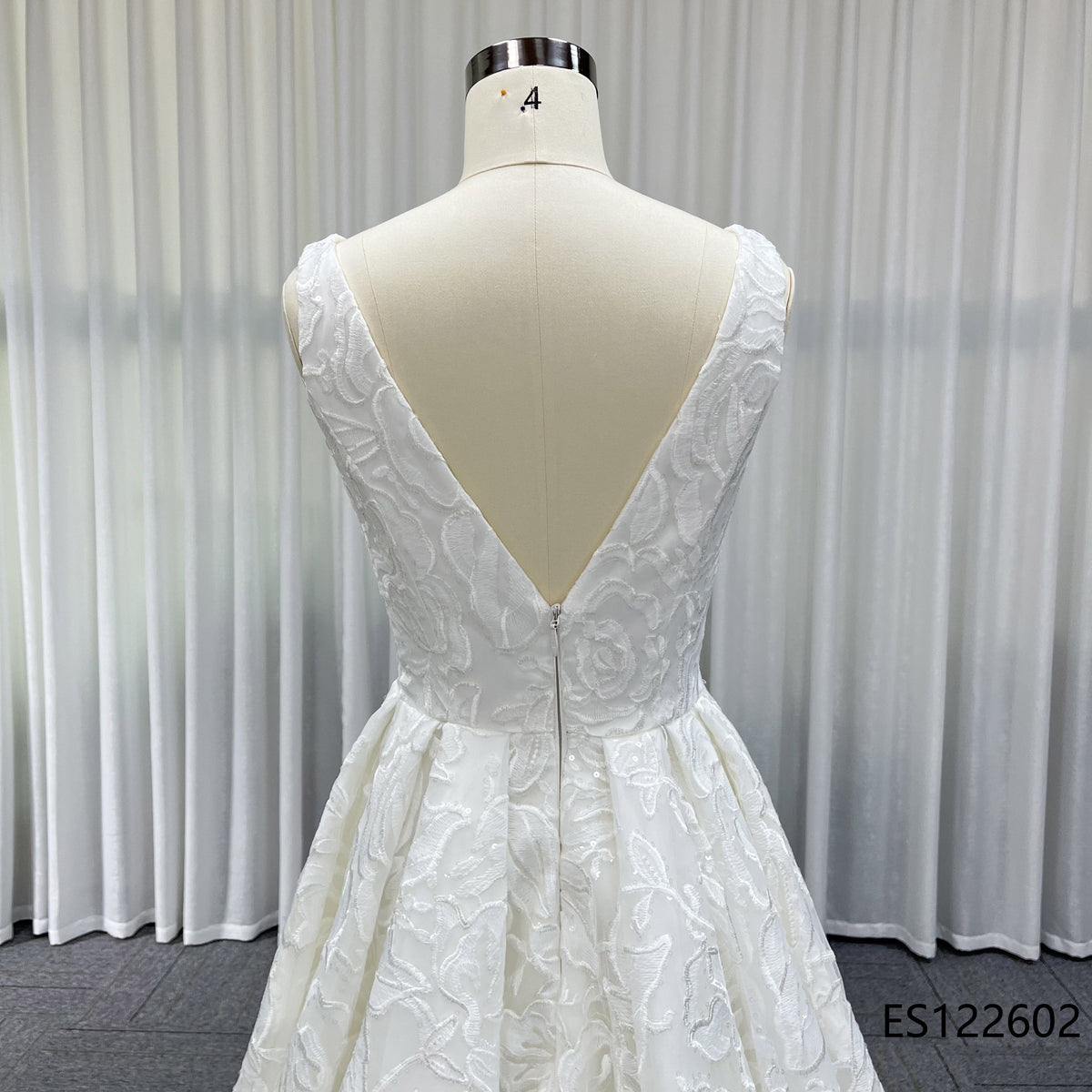 Customized 2026 New Design Ball Gown Lace Wedding Dress Elegant Off the Shoulder Sweetheart Bridal Gown Vestido De Noiva
