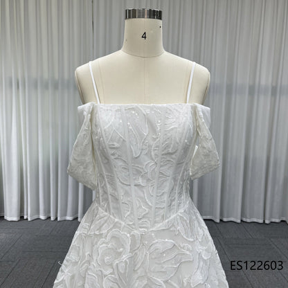 Hot Selling Elegant Modern Fresh Strapless Simple Lightweight Tulle New French Princess Style Gentle Girl Wedding Dress