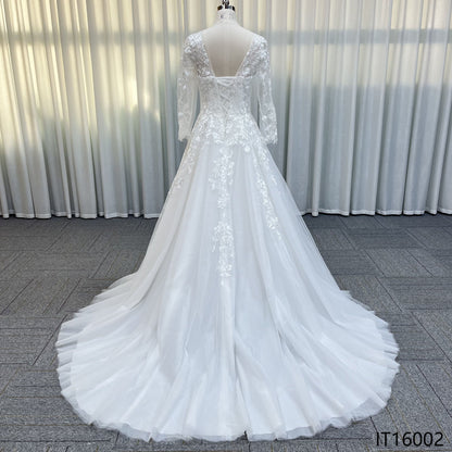 New High Collar Customizable White Long Sleeve Lace Decoration Plus Size Simple Bridal Wedding Dress