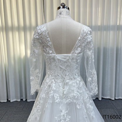 New High Collar Customizable White Long Sleeve Lace Decoration Plus Size Simple Bridal Wedding Dress