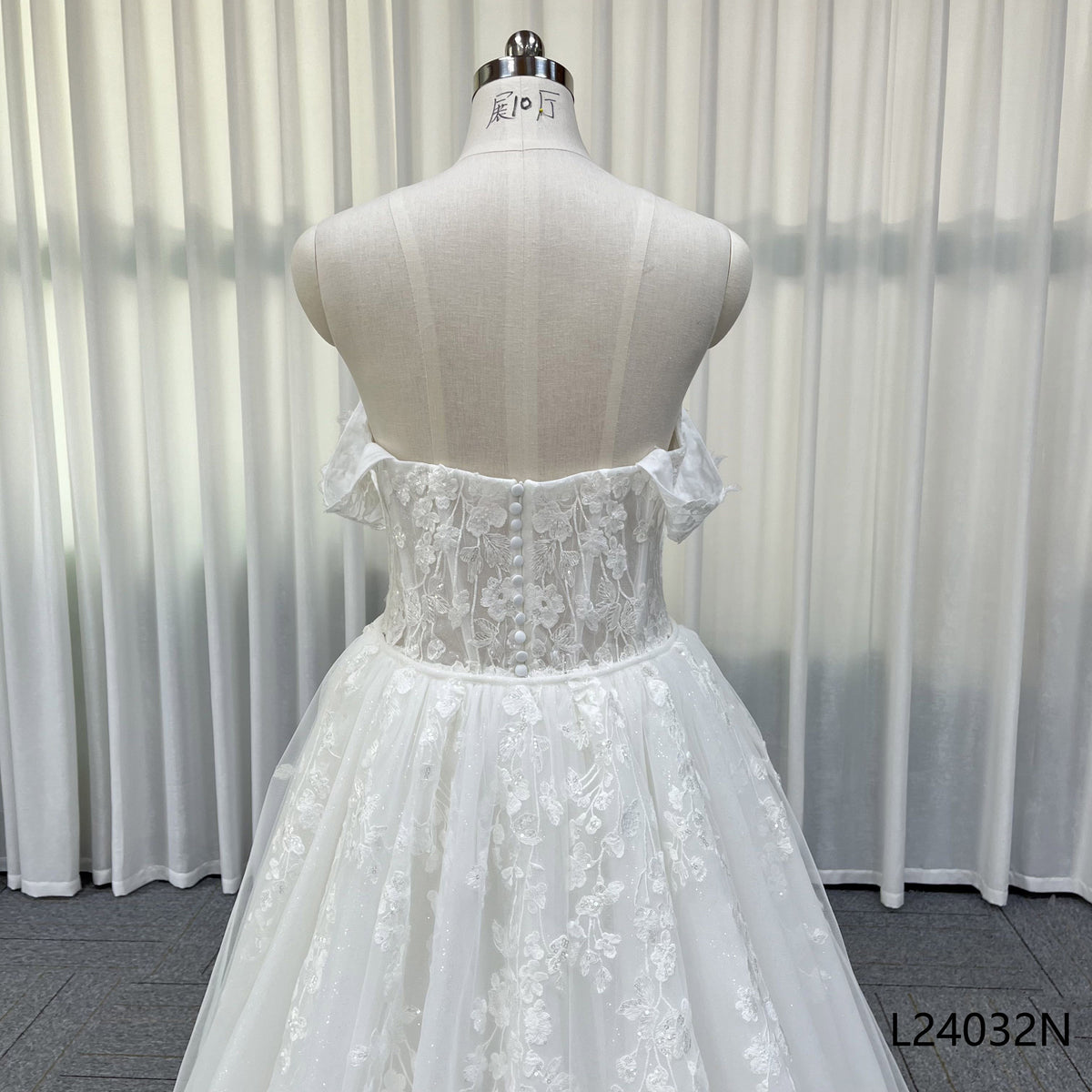 Sweetheart Off Shoulder Mermaid Wedding Dress With Detachable Tulle Overskirt
