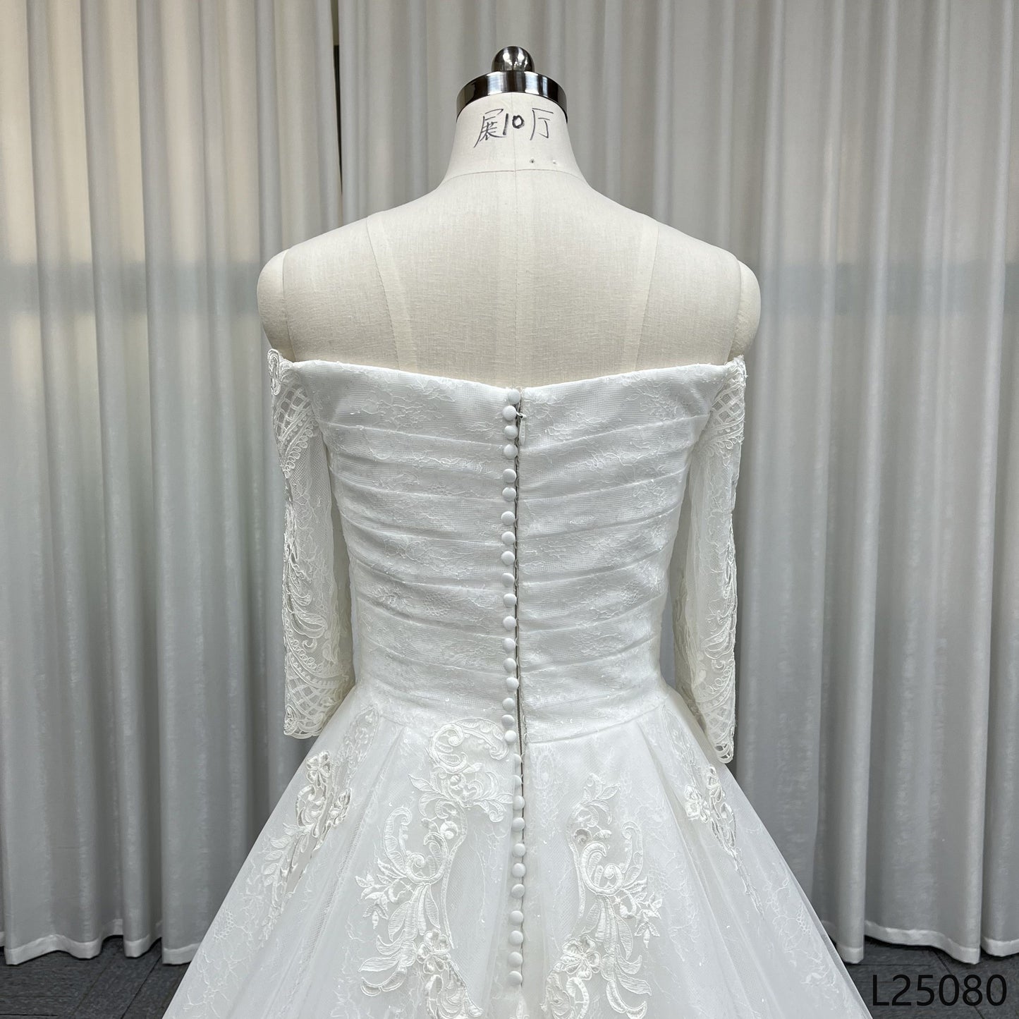 Elegant Bridal Gowns A-line Long Sleeve with Sweetheart Neck Lace Decoration and Chapel Train for of Bride