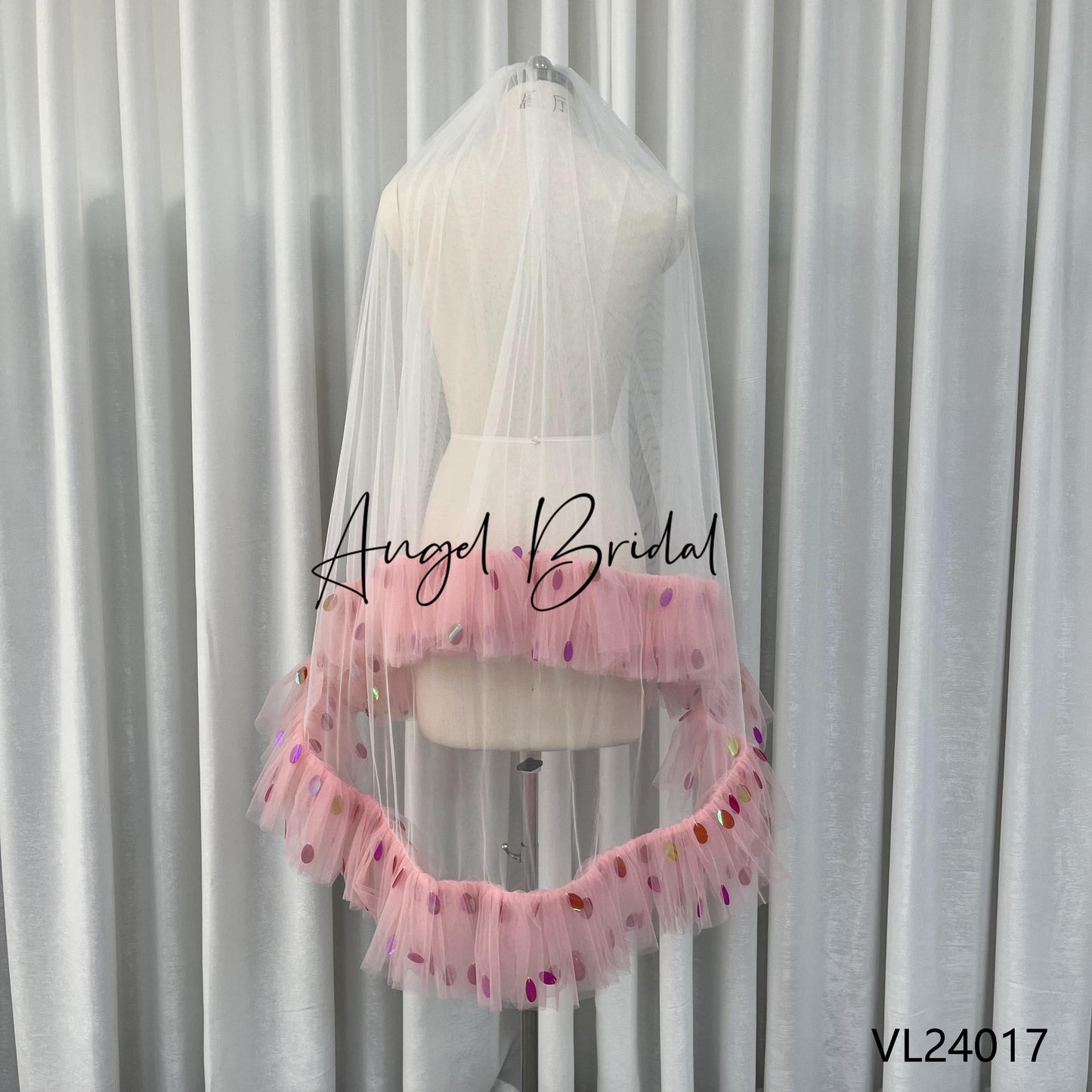 Minimalist Elegance Bridal Veil Fan Lace Trim Tulle Waltz Bridal Veil Dowry Accessories